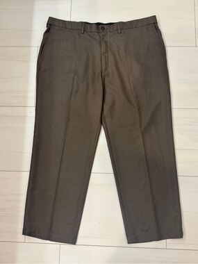 Haggar Men's Dress Pants in Brown